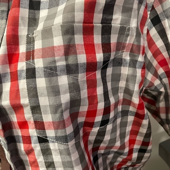 TRUE ROCK BUTTON DOWN - Picture 3 of 6